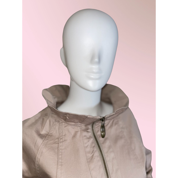 Ruffle Neck and Hem Khaki/Taupe Cotton stretch jacket. Style! Ladies Size XL - Picture 5 of 5